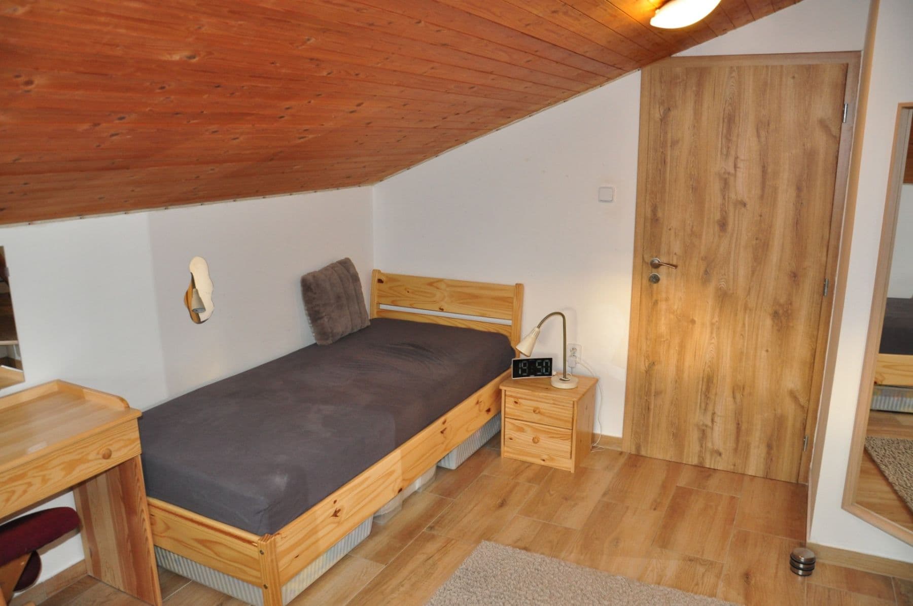 Predaj domu 181 m², pozemok 396 m², V Zahrádkách, Hradištko, Středočeský kraj Predaj domu 181 m², pozemok 396 m², V Zahrádkách, Hradištko, Středočeský kraj