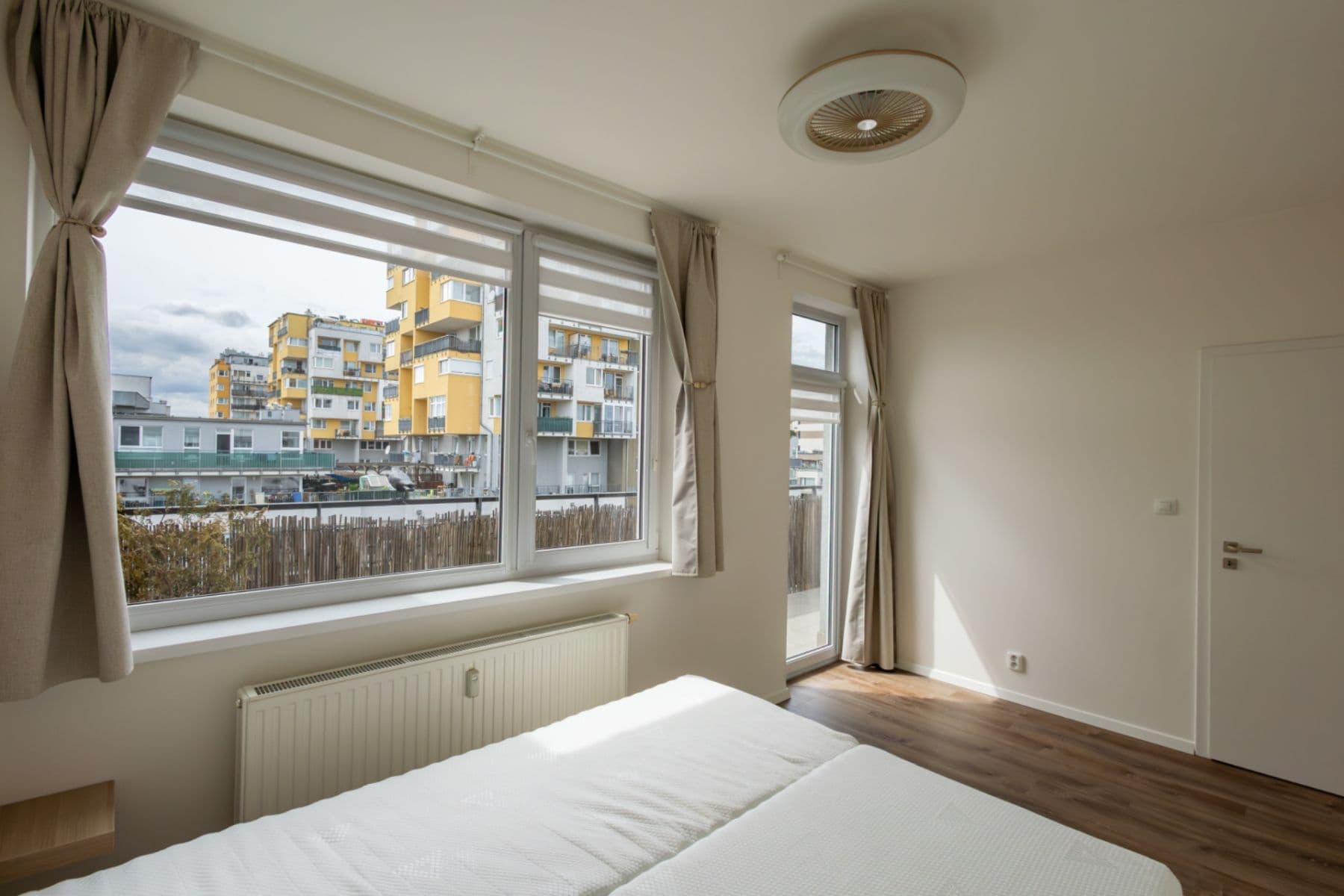 Prenájom bytu 2-izbový 45 m², Pod Harfou, Praha, Praha Prenájom bytu 2-izbový 45 m², Pod Harfou, Praha, Praha