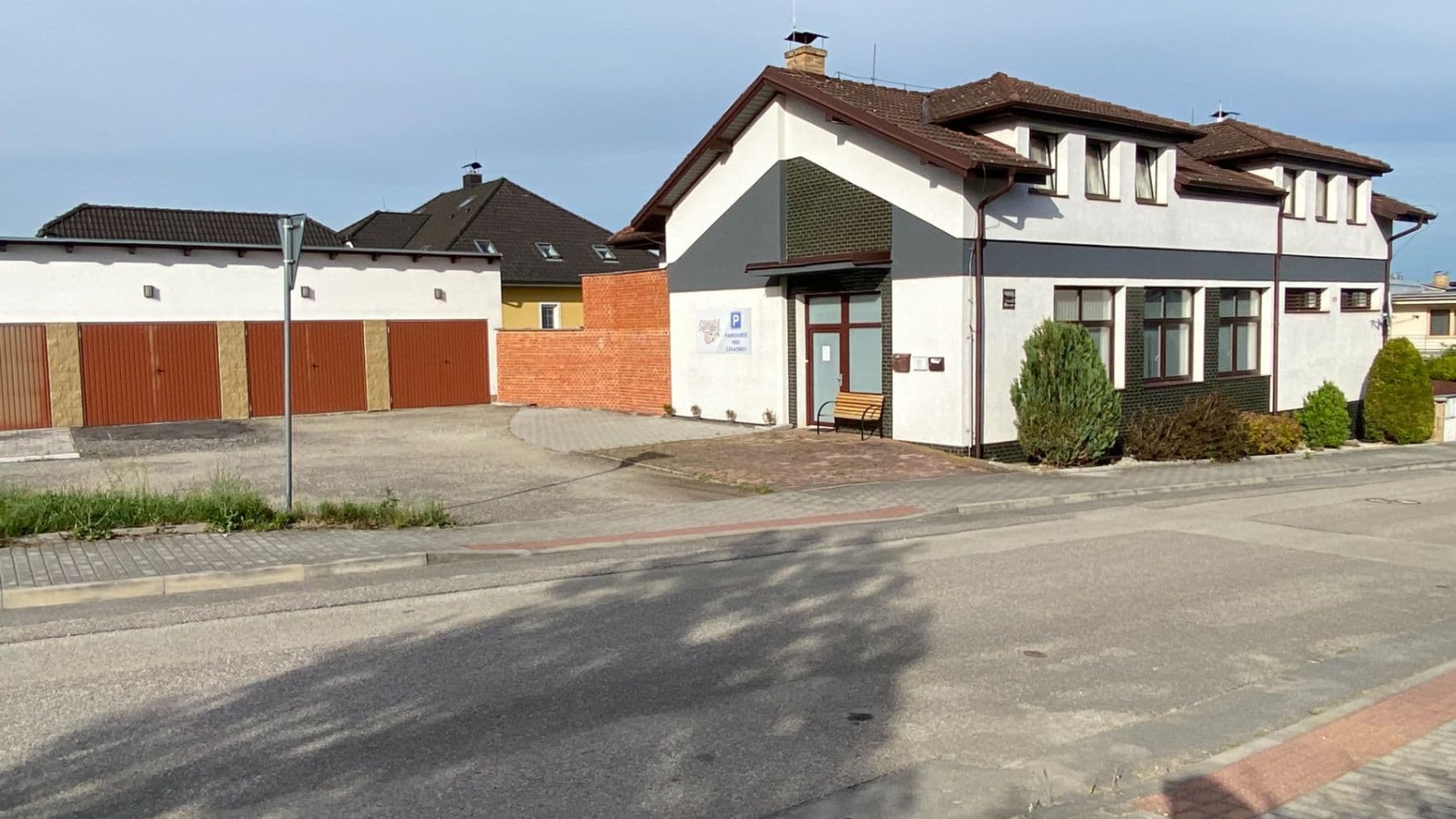 Prenájom nebytového priestoru 150 m², Třešňová, Zliv, Jihočeský kraj Prenájom nebytového priestoru 150 m², Třešňová, Zliv, Jihočeský kraj