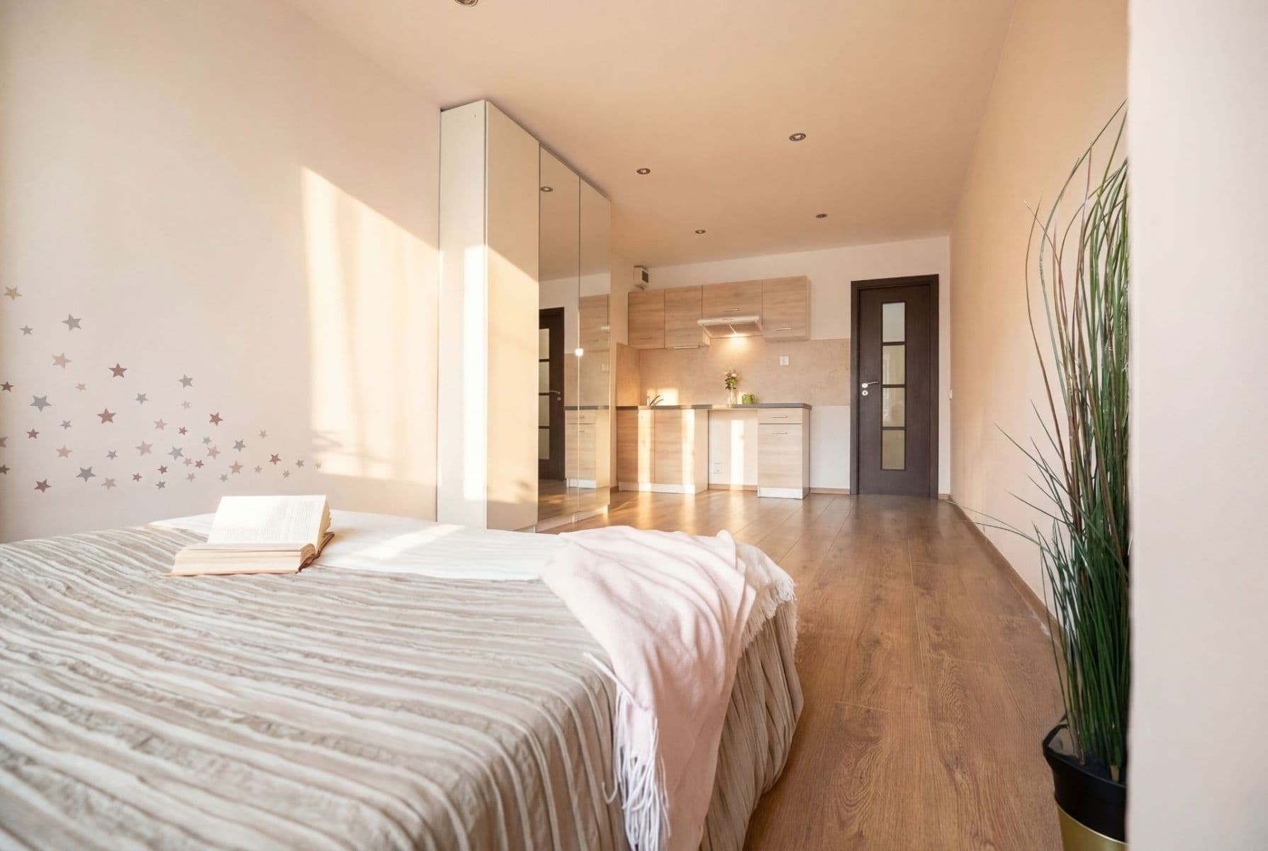 Prenájom bytu 1-izbový 26 m², Mendelova, Praha, Praha Prenájom bytu 1-izbový 26 m², Mendelova, Praha, Praha