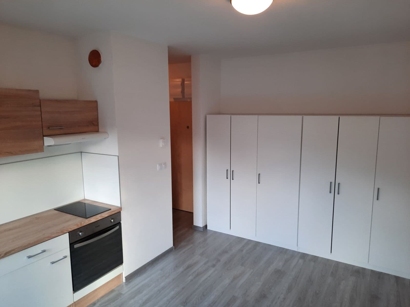 Prenájom bytu 1-izbový 25 m², Košinova, Brno, Jihomoravský kraj Prenájom bytu 1-izbový 25 m², Košinova, Brno, Jihomoravský kraj