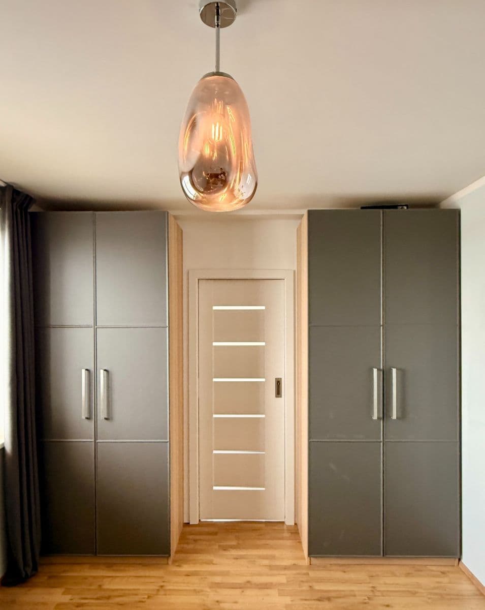 Predaj bytu 4-izbový 92 m², Bolzanova, Chýně, Středočeský kraj Predaj bytu 4-izbový 92 m², Bolzanova, Chýně, Středočeský kraj