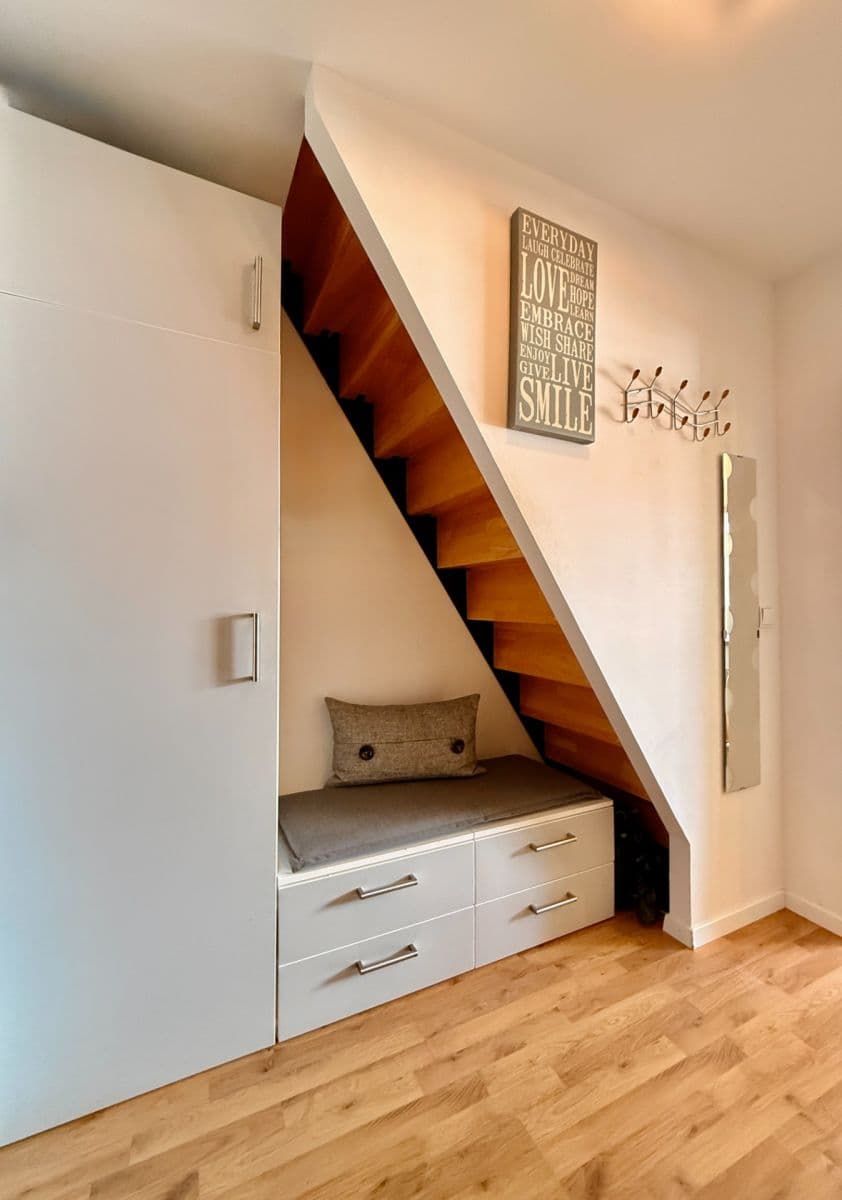 Predaj bytu 4-izbový 92 m², Bolzanova, Chýně, Středočeský kraj Predaj bytu 4-izbový 92 m², Bolzanova, Chýně, Středočeský kraj