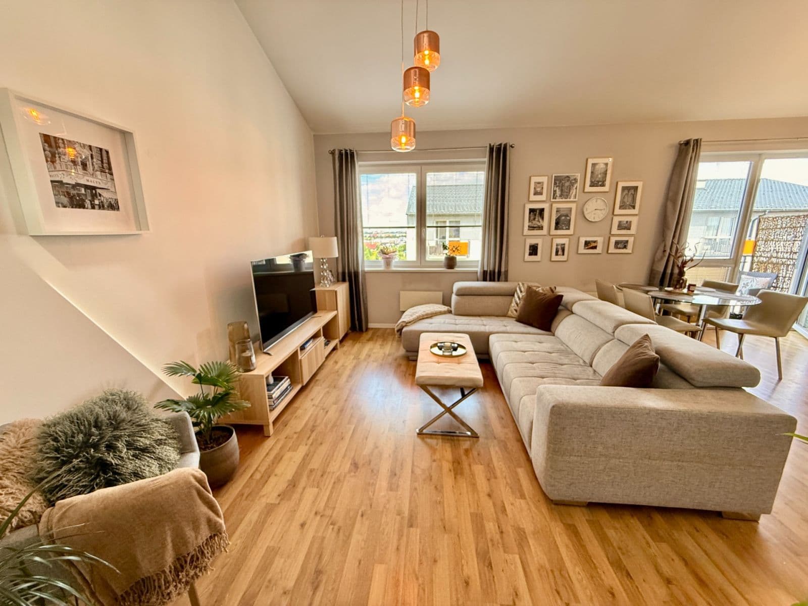 Predaj bytu 4-izbový 92 m², Bolzanova, Chýně, Středočeský kraj Predaj bytu 4-izbový 92 m², Bolzanova, Chýně, Středočeský kraj