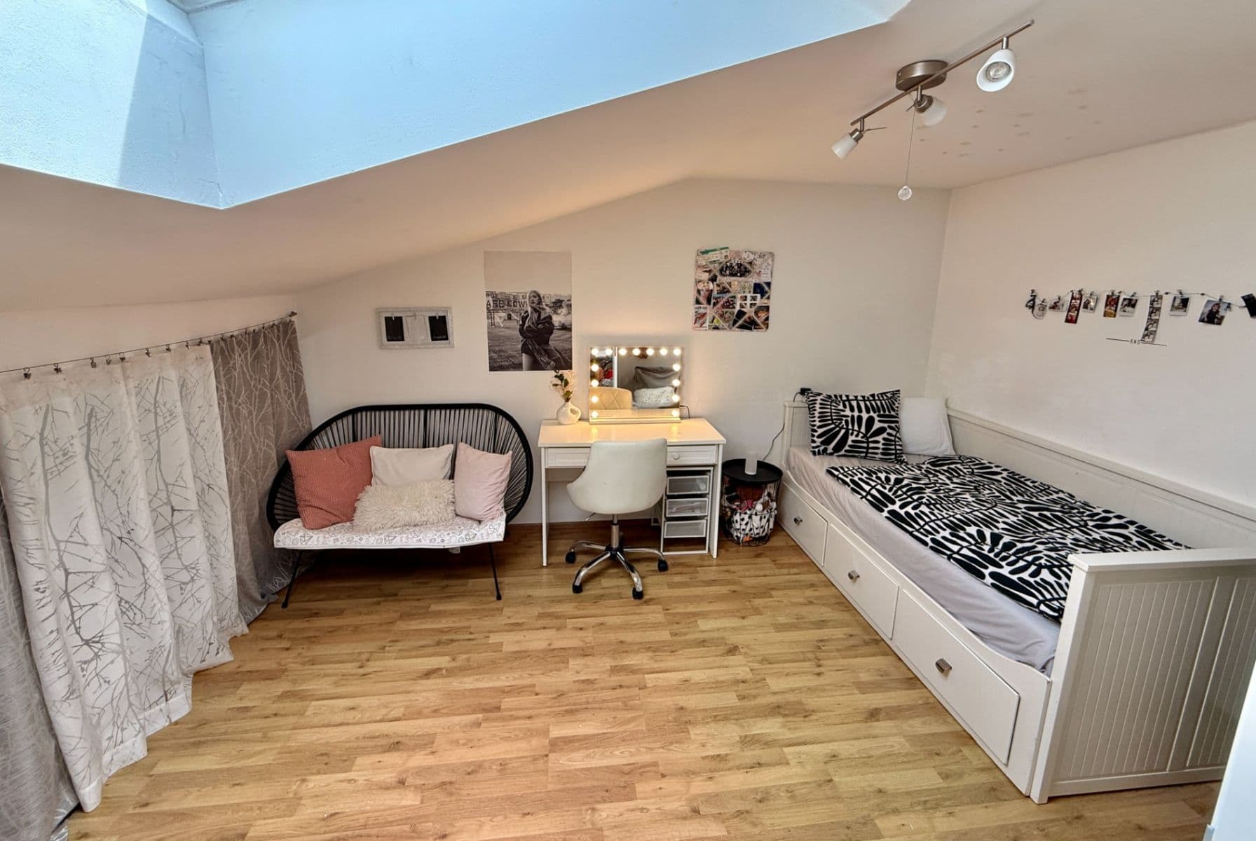 Predaj bytu 4-izbový 92 m², Bolzanova, Chýně, Středočeský kraj Predaj bytu 4-izbový 92 m², Bolzanova, Chýně, Středočeský kraj