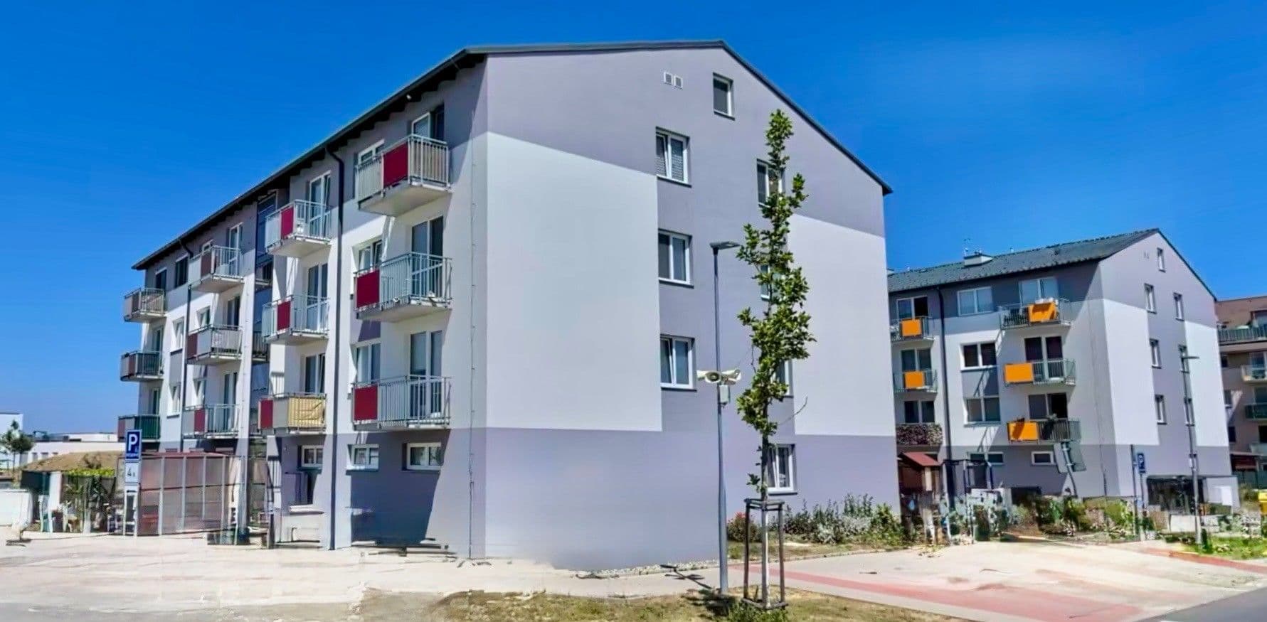 Predaj bytu 4-izbový 92 m², Bolzanova, Chýně, Středočeský kraj Predaj bytu 4-izbový 92 m², Bolzanova, Chýně, Středočeský kraj