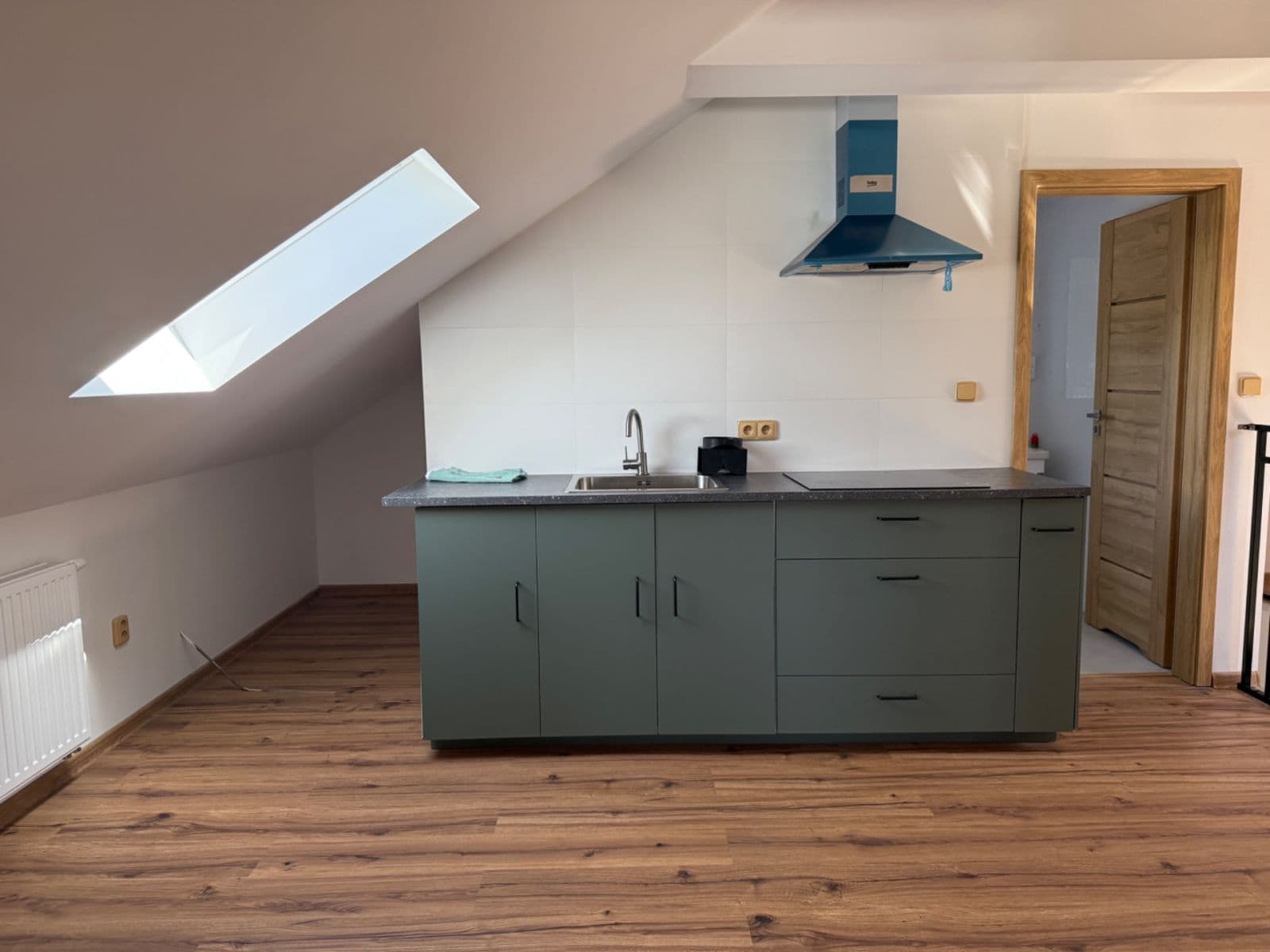 Prenájom bytu 2-izbový 45 m², Zadní, Praha, Praha Prenájom bytu 2-izbový 45 m², Zadní, Praha, Praha