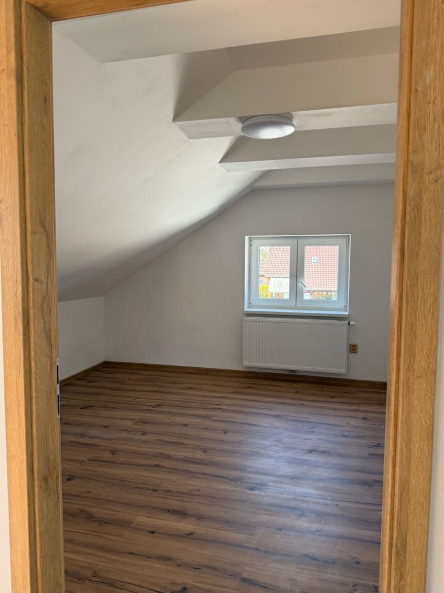 Prenájom bytu 2-izbový 45 m², Zadní, Praha, Praha Prenájom bytu 2-izbový 45 m², Zadní, Praha, Praha