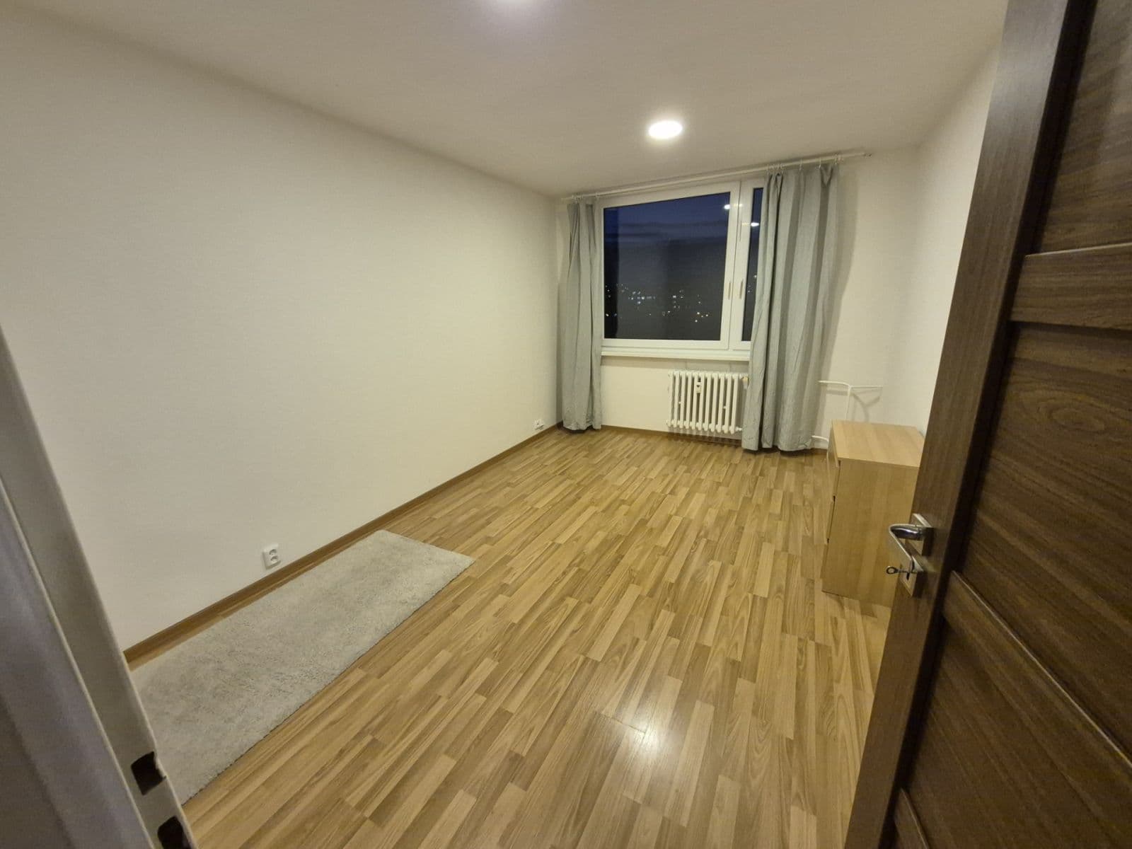 Prenájom bytu 4-izbový 104 m², Anderleho, Praha, Praha Prenájom bytu 4-izbový 104 m², Anderleho, Praha, Praha
