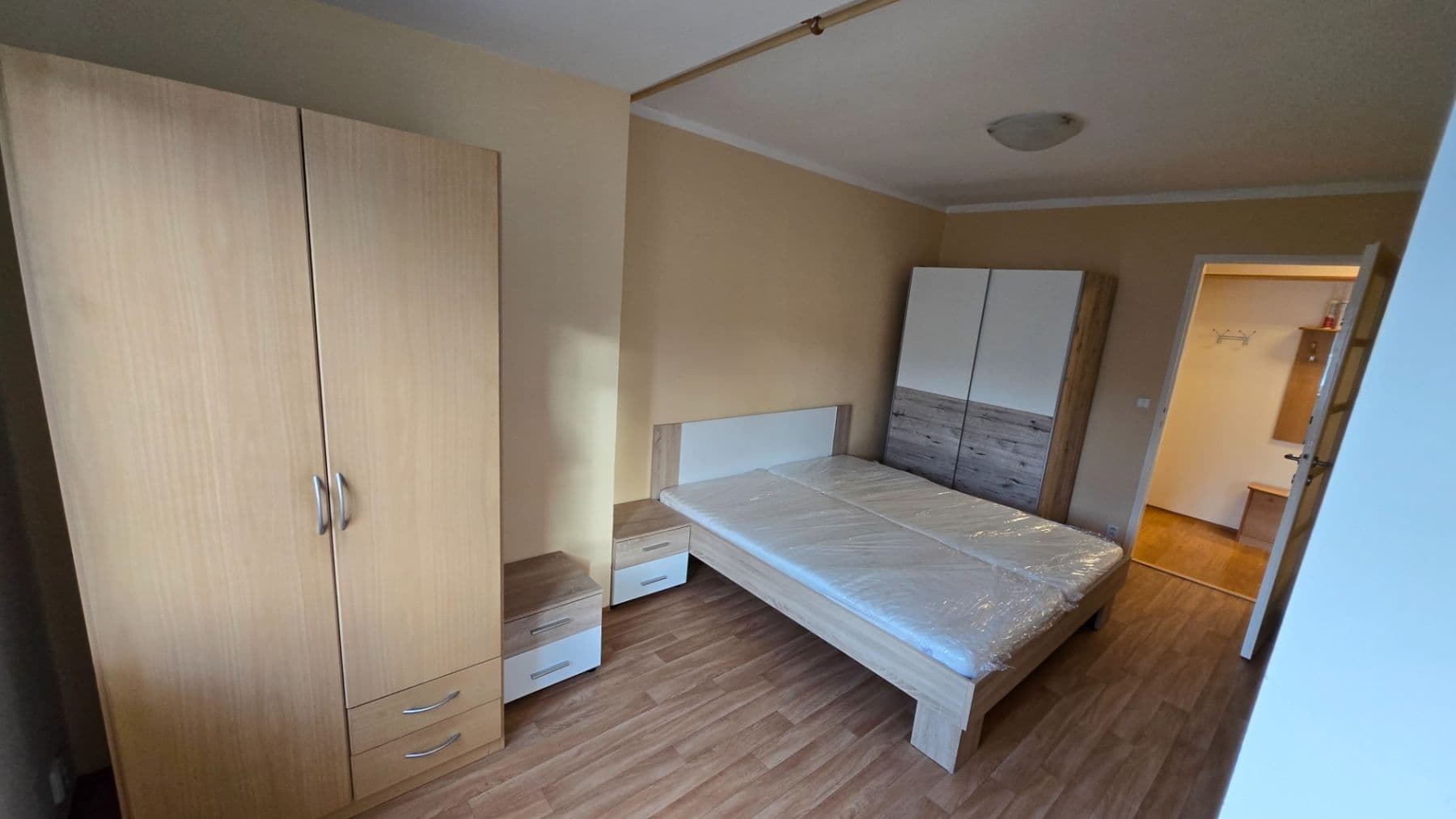 Prenájom bytu 1-izbový 42 m², Vrchlického, Praha, Praha Prenájom bytu 1-izbový 42 m², Vrchlického, Praha, Praha