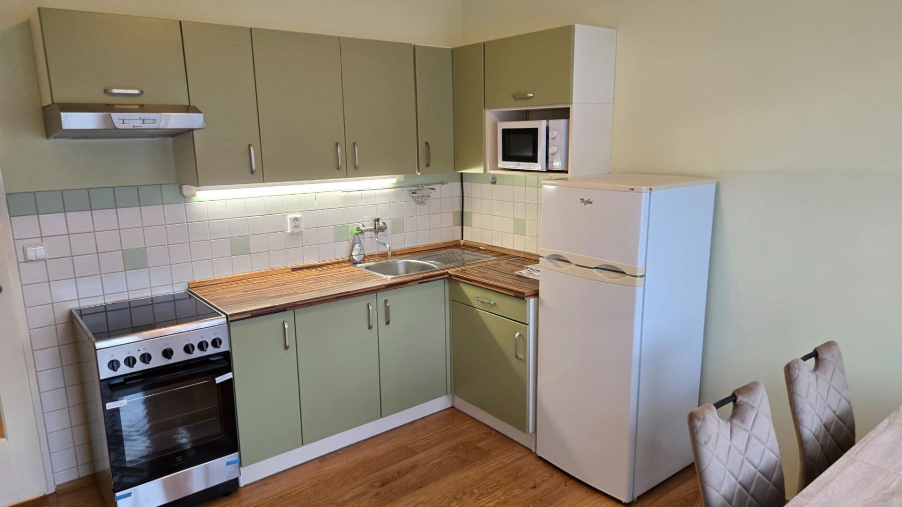 Prenájom bytu 1-izbový 42 m², Vrchlického, Praha, Praha Prenájom bytu 1-izbový 42 m², Vrchlického, Praha, Praha