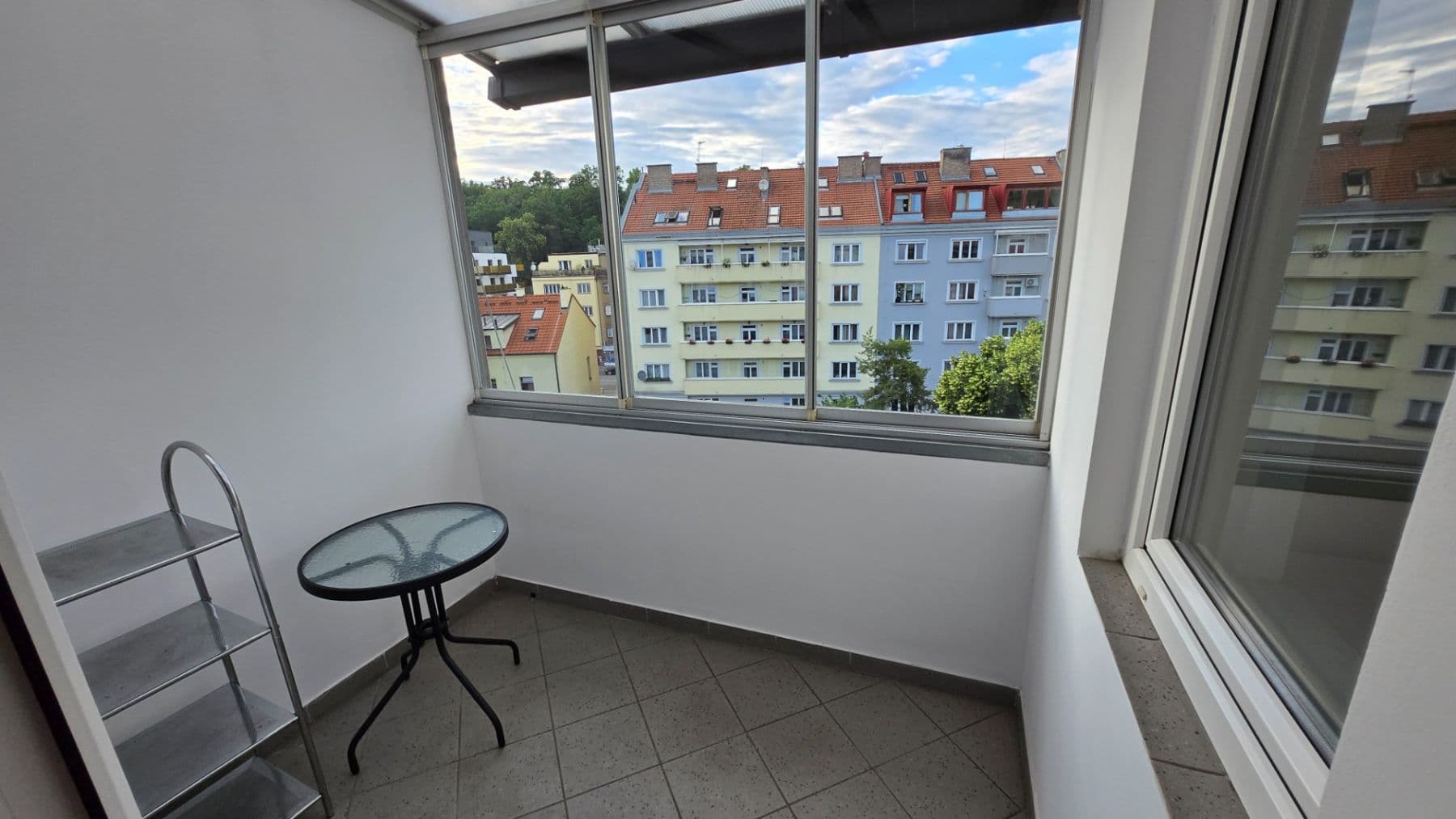 Prenájom bytu 1-izbový 42 m², Vrchlického, Praha, Praha Prenájom bytu 1-izbový 42 m², Vrchlického, Praha, Praha