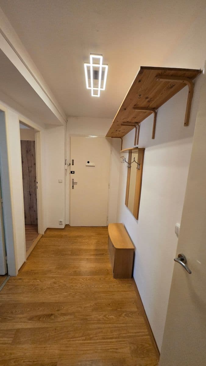Prenájom bytu 1-izbový 42 m², Vrchlického, Praha, Praha Prenájom bytu 1-izbový 42 m², Vrchlického, Praha, Praha