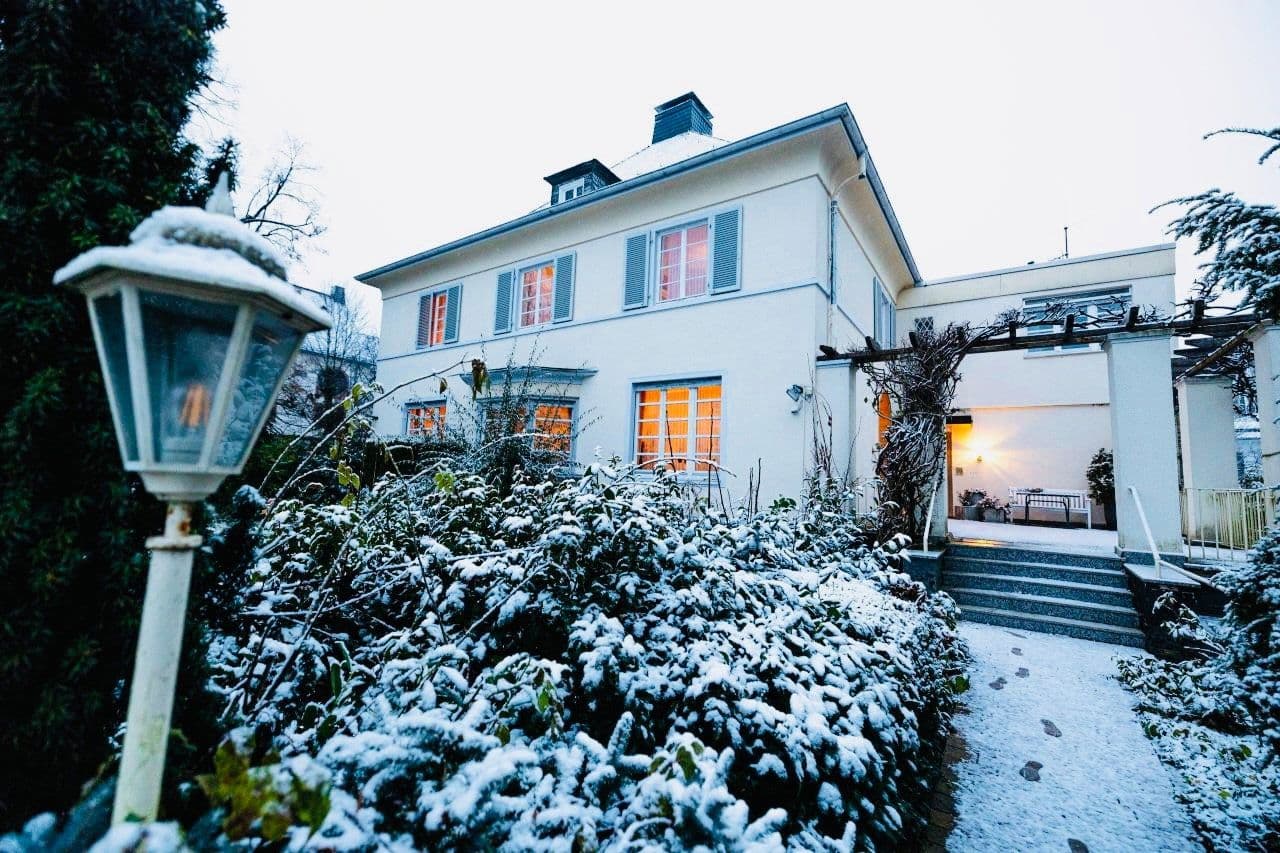 Prenájom bytu 3-izbový 150 m², Weberstraße 10, Bad Homburg vor der Höhe, Hesensko Prenájom bytu 3-izbový 150 m², Weberstraße 10, Bad Homburg vor der Höhe, Hesensko