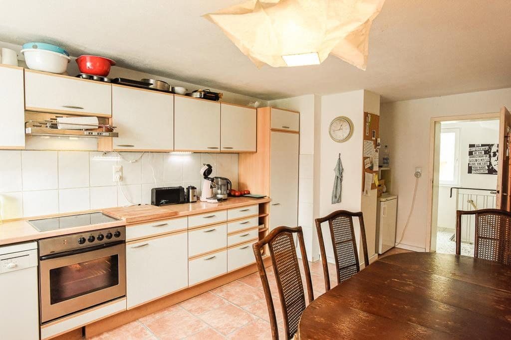 Predaj domu 175 m², pozemek 289 m², Friedensstrasse 6, Weinstadt, Bádensko-Wurttembersko Predaj domu 175 m², pozemek 289 m², Friedensstrasse 6, Weinstadt, Bádensko-Wurttembersko