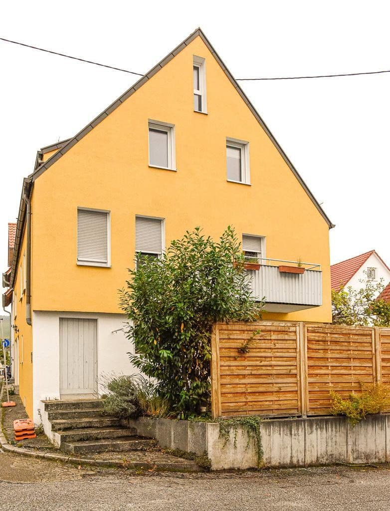 Predaj domu 175 m², pozemek 289 m², Friedensstrasse 6, Weinstadt, Bádensko-Wurttembersko Predaj domu 175 m², pozemek 289 m², Friedensstrasse 6, Weinstadt, Bádensko-Wurttembersko