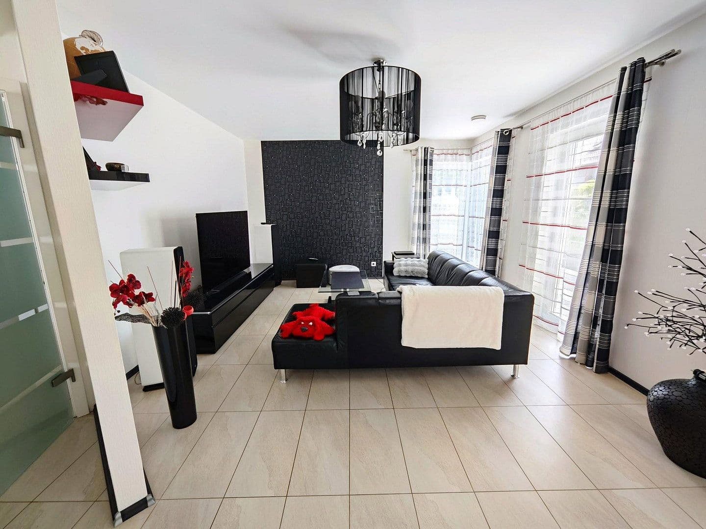 Predaj domu 120 m², pozemek 366 m², Rüsselsheim am Main, Hesensko Predaj domu 120 m², pozemek 366 m², Rüsselsheim am Main, Hesensko