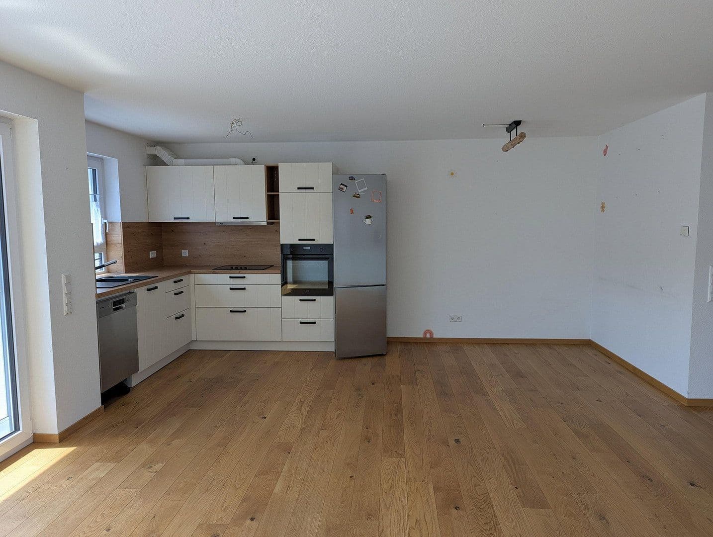 Prenájom bytu 4-izbový 108 m², Heimsheim, Bádensko-Wurttembersko Prenájom bytu 4-izbový 108 m², Heimsheim, Bádensko-Wurttembersko