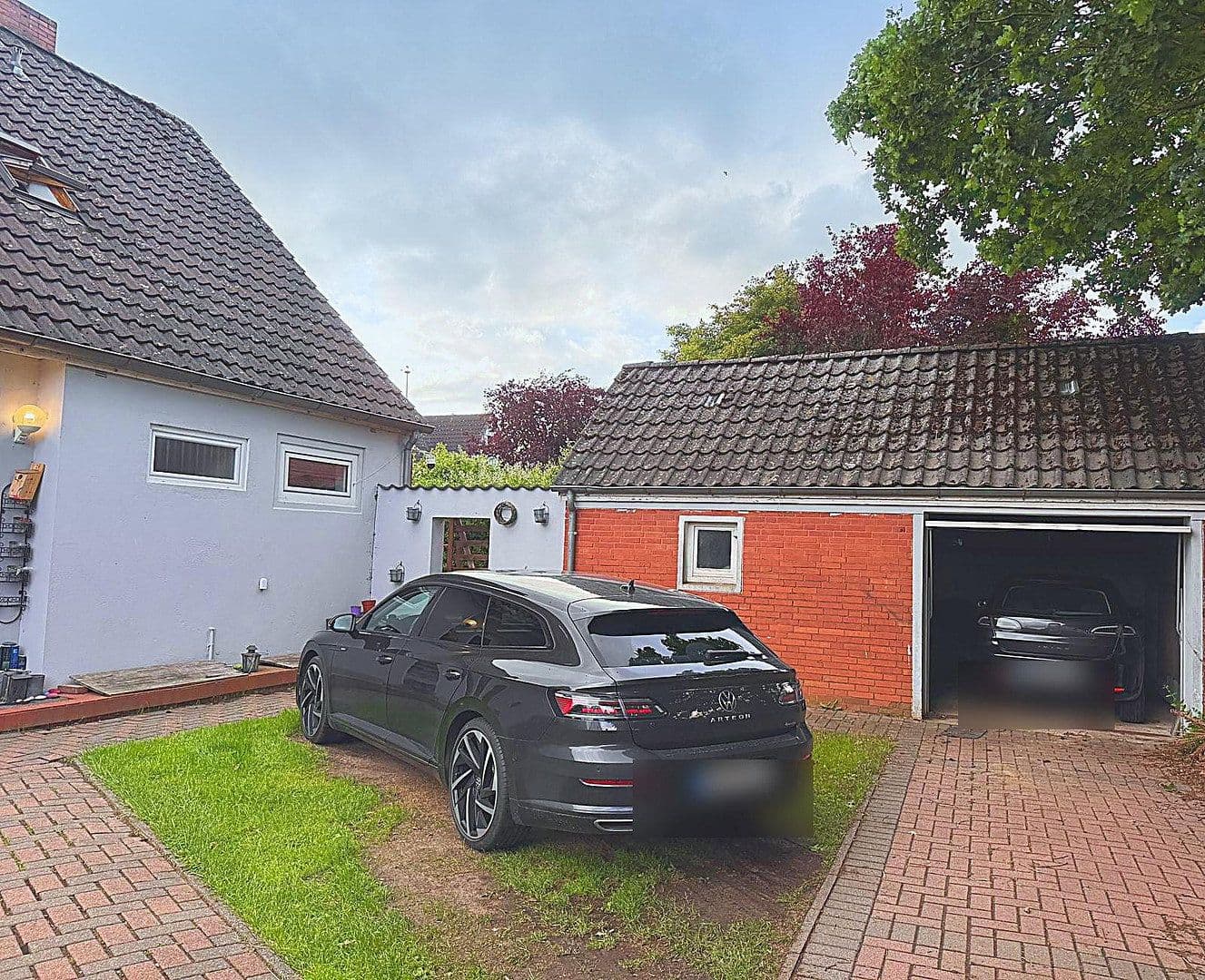 Predaj domu 125 m², pozemek 700 m², Berne, Dolné Sasko Predaj domu 125 m², pozemek 700 m², Berne, Dolné Sasko
