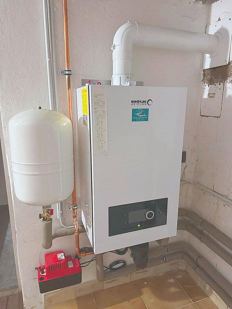 Predaj domu 125 m², pozemek 700 m², Berne, Dolné Sasko Predaj domu 125 m², pozemek 700 m², Berne, Dolné Sasko