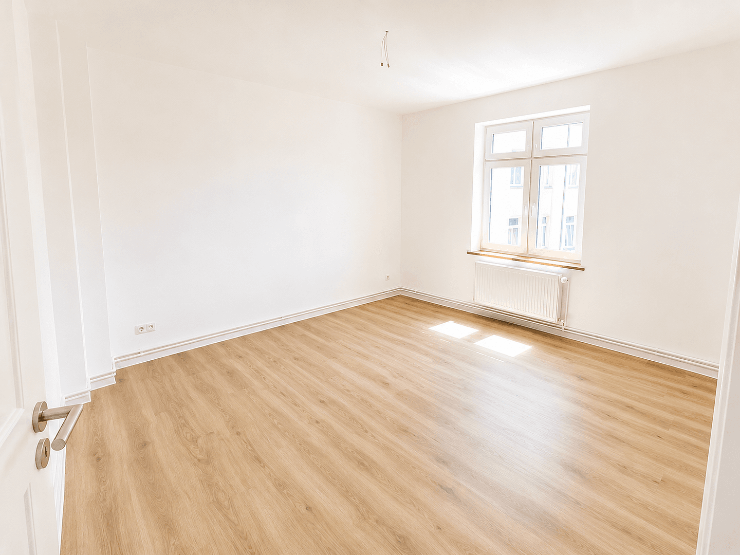 Prenájom bytu 4-izbový 82 m², Stralsund, Meklenbursko-Predpomoransko Prenájom bytu 4-izbový 82 m², Stralsund, Meklenbursko-Predpomoransko