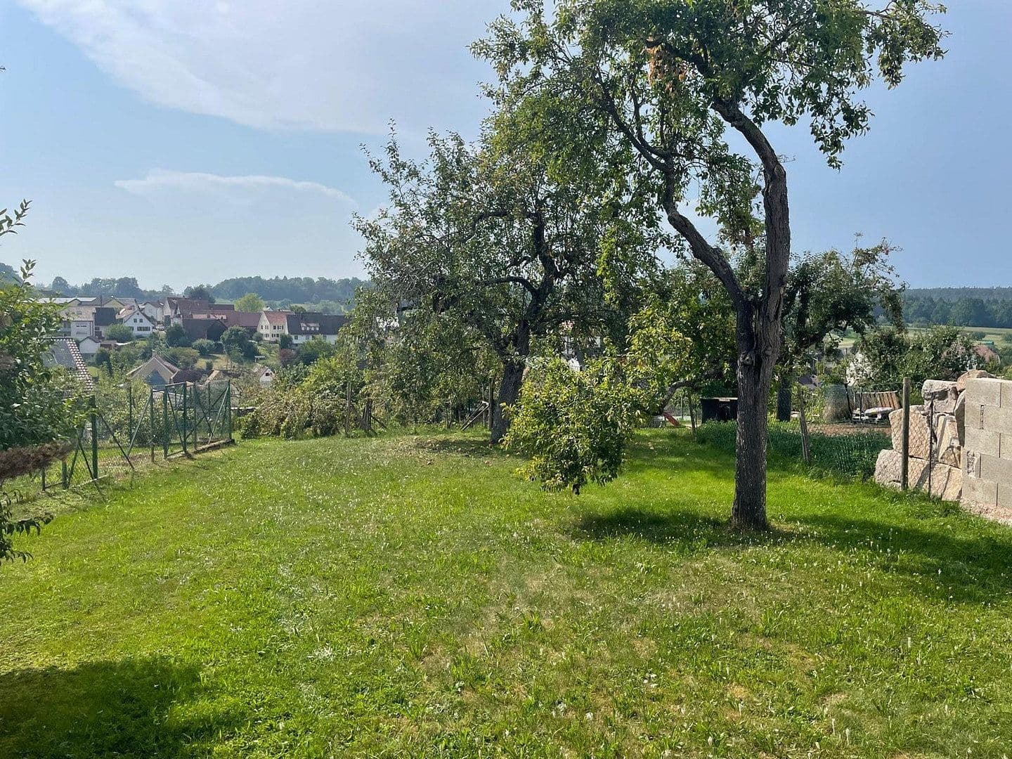 Predaj pozemku 894 m², Straubenhardt, Bádensko-Wurttembersko Predaj pozemku 894 m², Straubenhardt, Bádensko-Wurttembersko