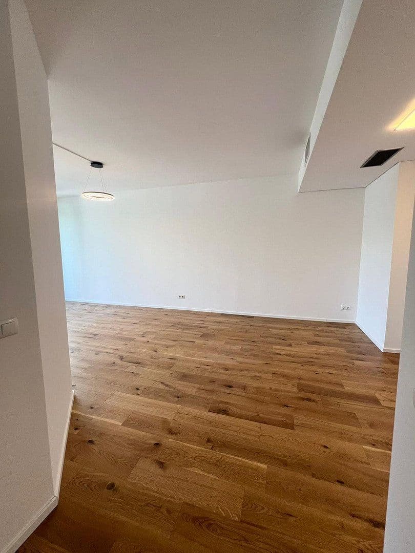Predaj bytu 3-izbový 100 m², Dr. Berndl Str. 5, Memmingen, Bavorsko Predaj bytu 3-izbový 100 m², Dr. Berndl Str. 5, Memmingen, Bavorsko