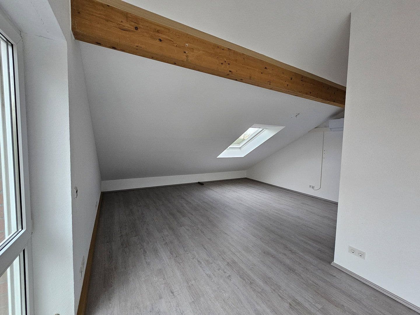 Predaj domu 138 m², pozemek 268 m², Langenfeld (Rheinland), Severné Porýnie - Westfálsko Predaj domu 138 m², pozemek 268 m², Langenfeld (Rheinland), Severné Porýnie - Westfálsko