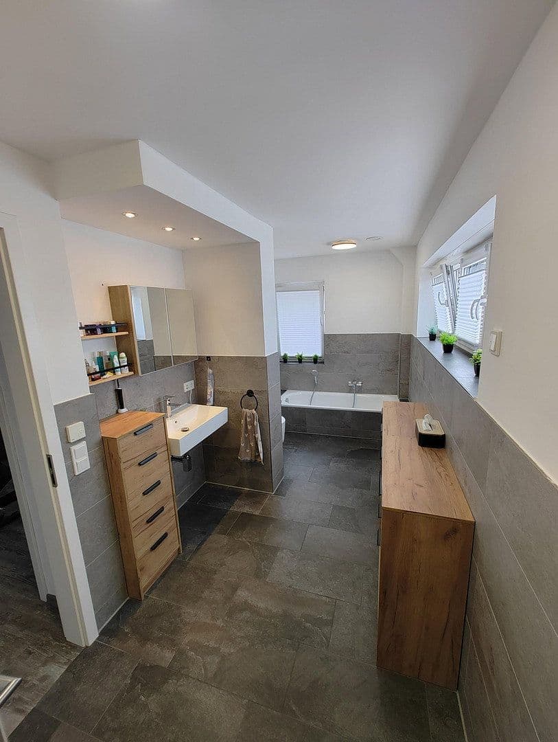 Prenájom domu 125 m², pozemek 335 m², Lüneburger Str. 4, Stade, Dolné Sasko Prenájom domu 125 m², pozemek 335 m², Lüneburger Str. 4, Stade, Dolné Sasko