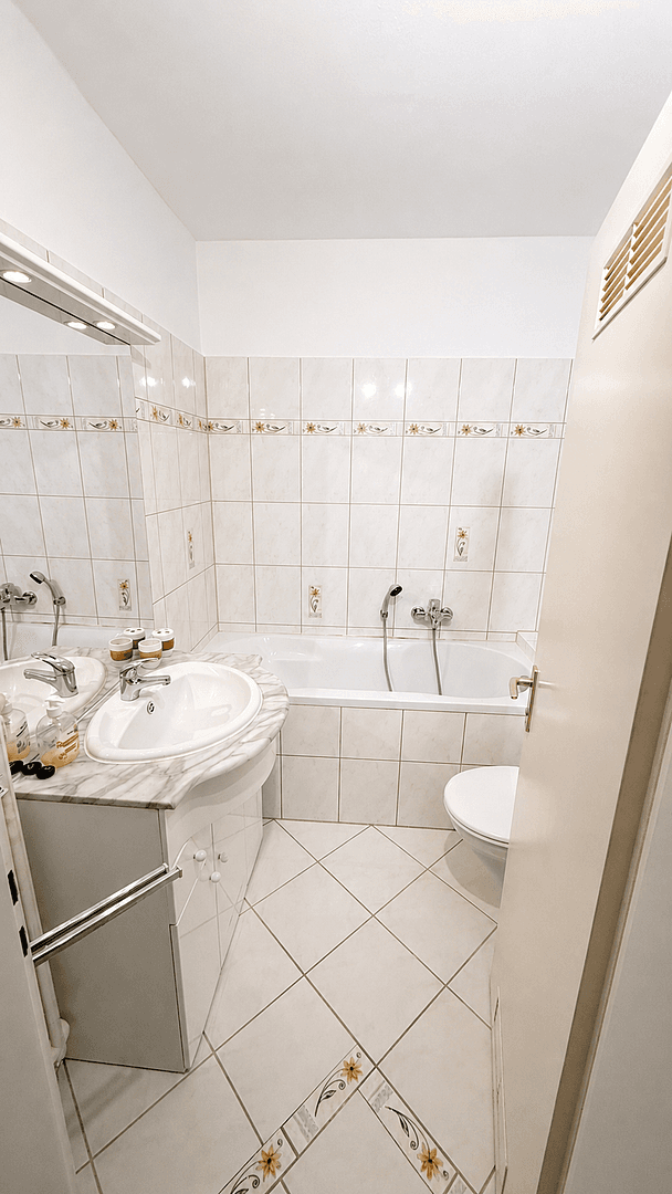 Prenájom bytu 2-izbový 64 m², Im Rosengärtchen 4, Oberursel (Taunus), Hesensko Prenájom bytu 2-izbový 64 m², Im Rosengärtchen 4, Oberursel (Taunus), Hesensko