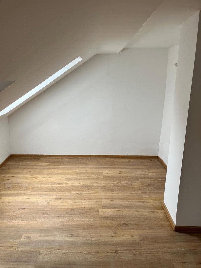 Prenájom bytu 4-izbový 87 m², Cölbe, Hesensko Prenájom bytu 4-izbový 87 m², Cölbe, Hesensko