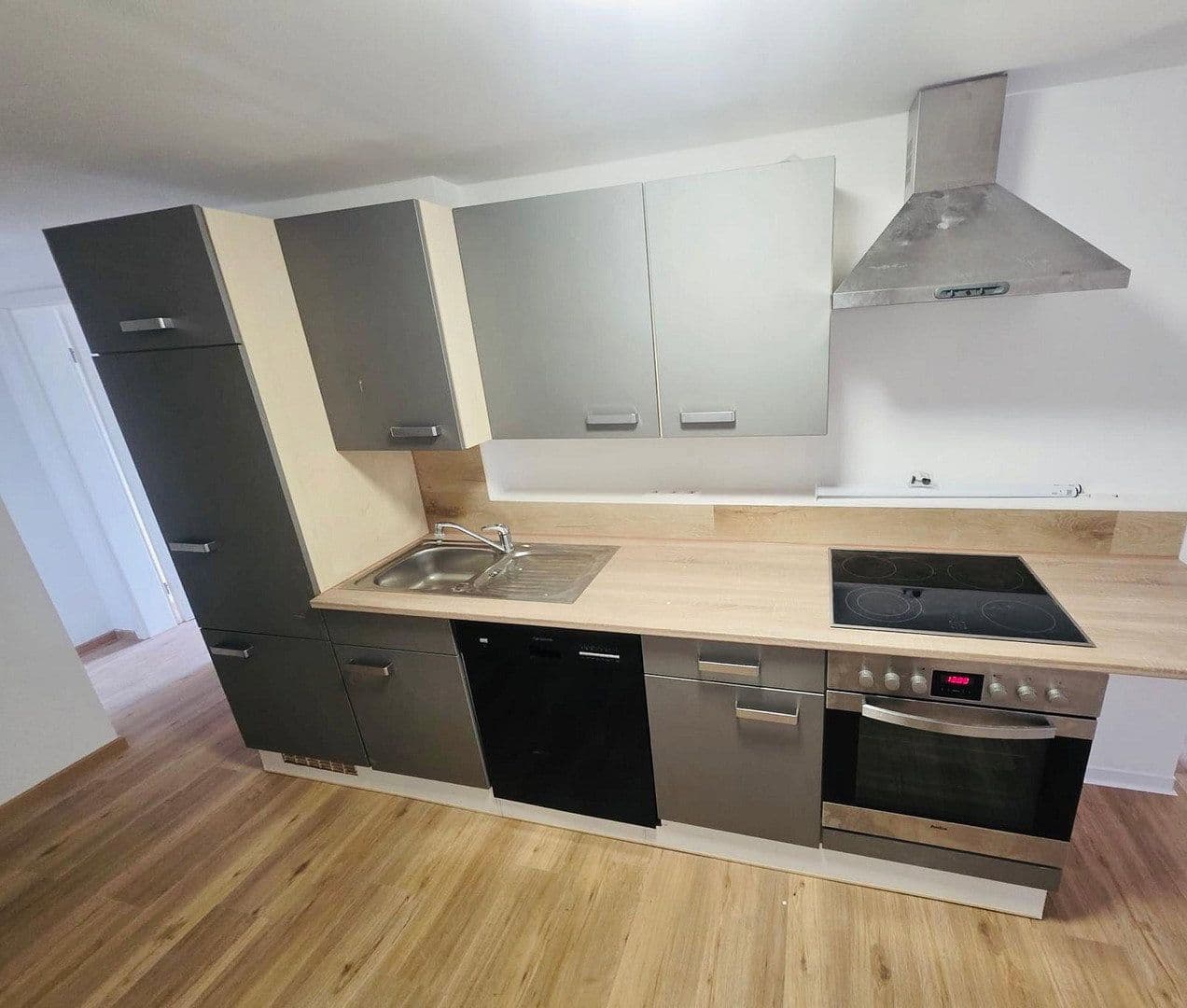 Prenájom bytu 4-izbový 87 m², Cölbe, Hesensko Prenájom bytu 4-izbový 87 m², Cölbe, Hesensko