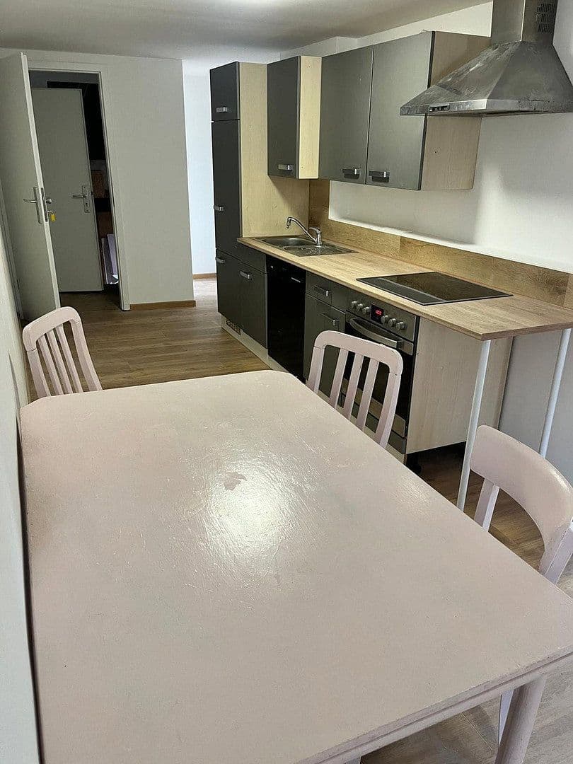 Prenájom bytu 4-izbový 87 m², Cölbe, Hesensko Prenájom bytu 4-izbový 87 m², Cölbe, Hesensko