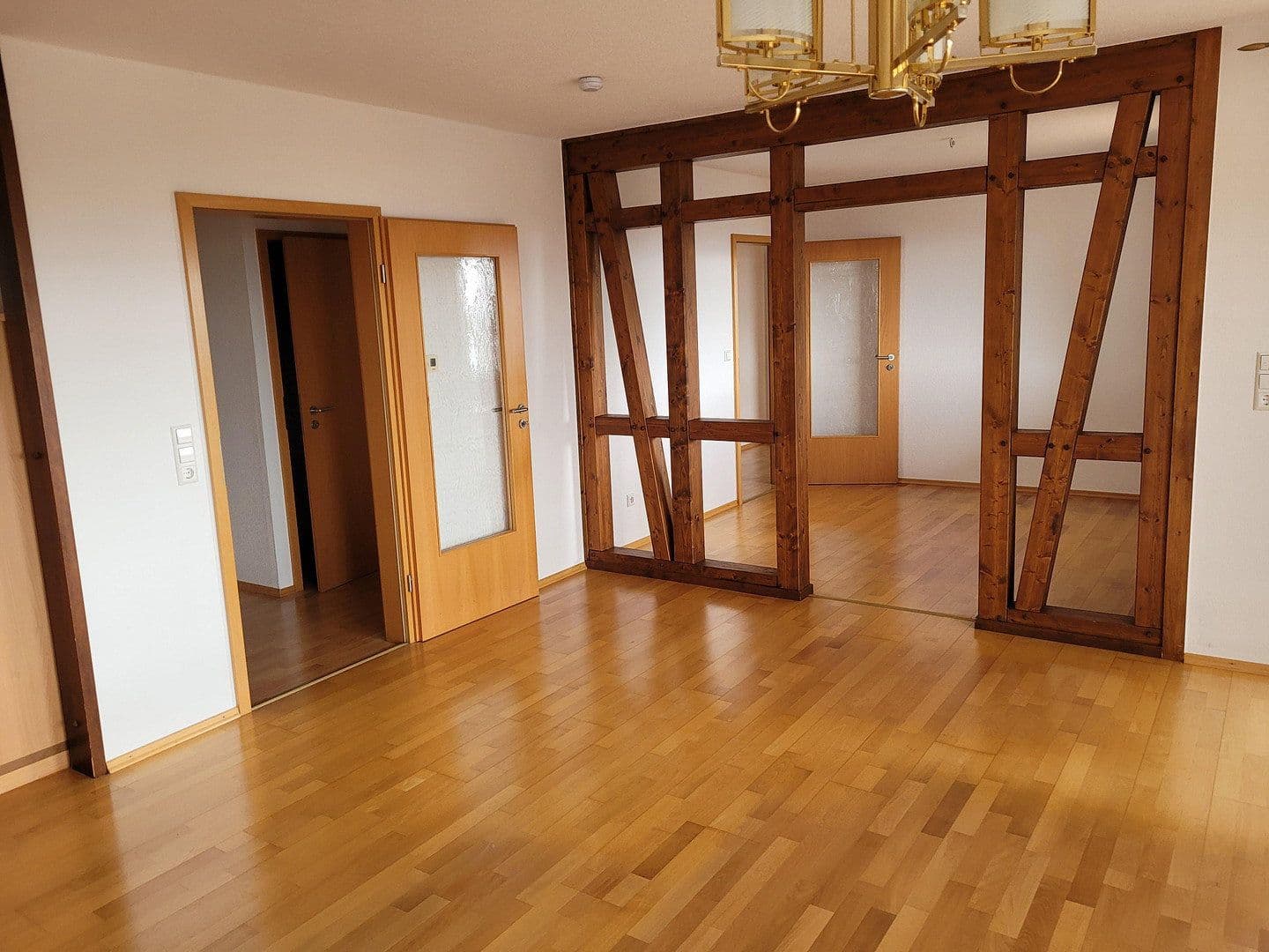 Prenájom bytu 4-izbový 146 m², Laufenburg (Baden), Bádensko-Wurttembersko Prenájom bytu 4-izbový 146 m², Laufenburg (Baden), Bádensko-Wurttembersko