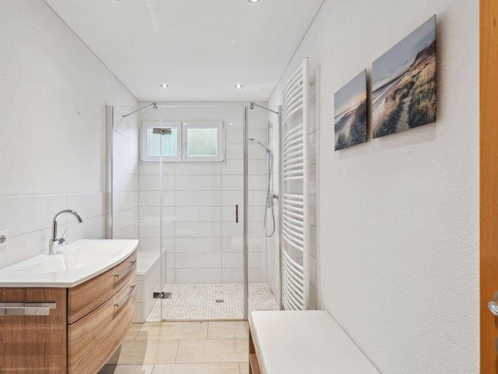 Prenájom bytu 4-izbový 146 m², Laufenburg (Baden), Bádensko-Wurttembersko Prenájom bytu 4-izbový 146 m², Laufenburg (Baden), Bádensko-Wurttembersko