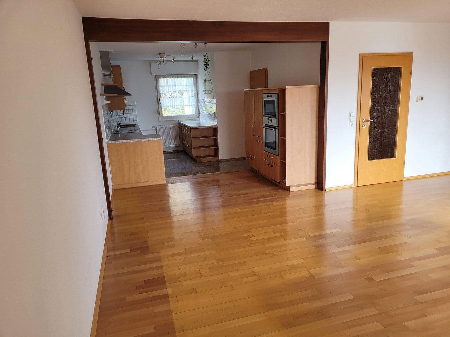 Prenájom bytu 4-izbový 146 m², Laufenburg (Baden), Bádensko-Wurttembersko Prenájom bytu 4-izbový 146 m², Laufenburg (Baden), Bádensko-Wurttembersko