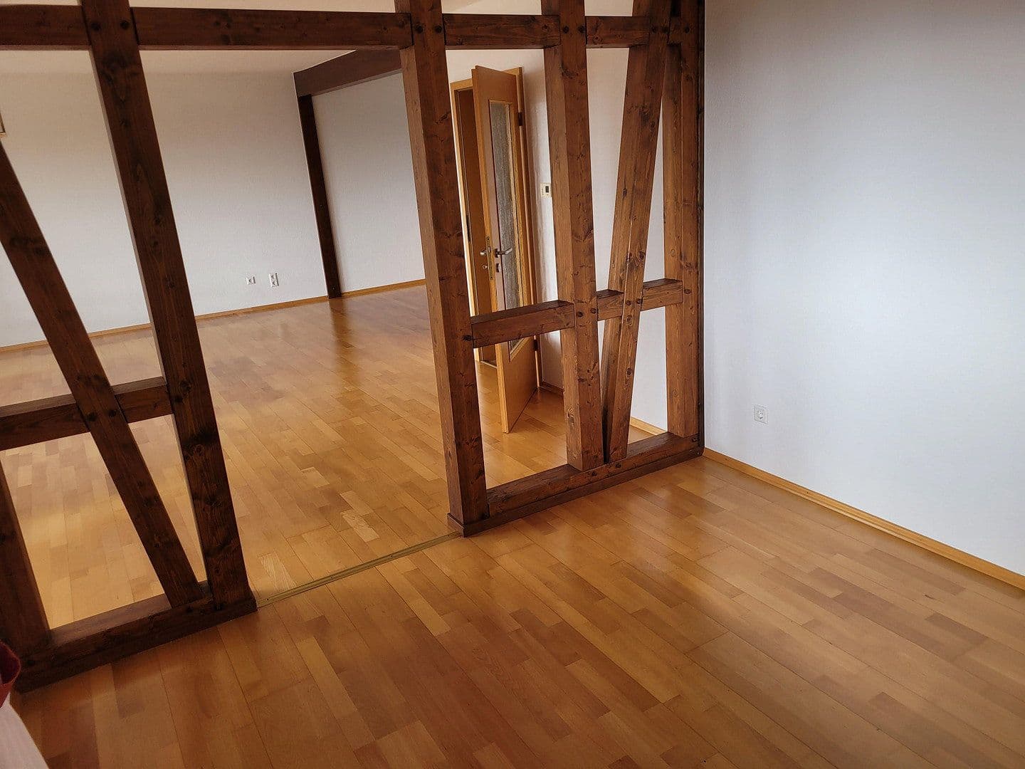 Prenájom bytu 4-izbový 146 m², Laufenburg (Baden), Bádensko-Wurttembersko Prenájom bytu 4-izbový 146 m², Laufenburg (Baden), Bádensko-Wurttembersko