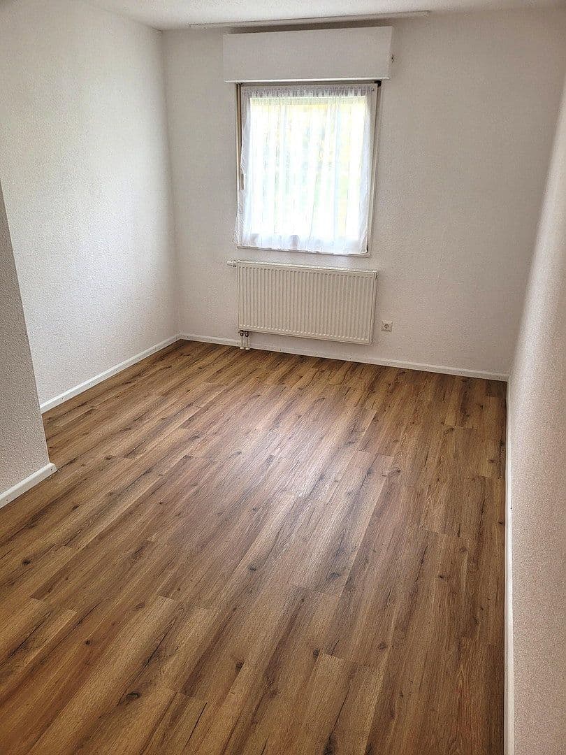 Prenájom bytu 4-izbový 146 m², Laufenburg (Baden), Bádensko-Wurttembersko Prenájom bytu 4-izbový 146 m², Laufenburg (Baden), Bádensko-Wurttembersko