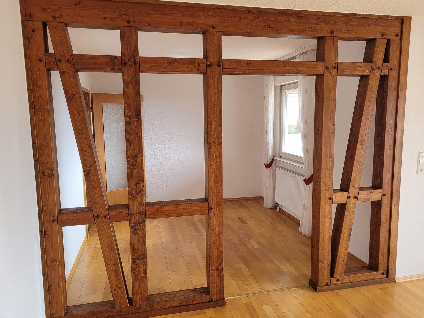 Prenájom bytu 4-izbový 146 m², Laufenburg (Baden), Bádensko-Wurttembersko Prenájom bytu 4-izbový 146 m², Laufenburg (Baden), Bádensko-Wurttembersko