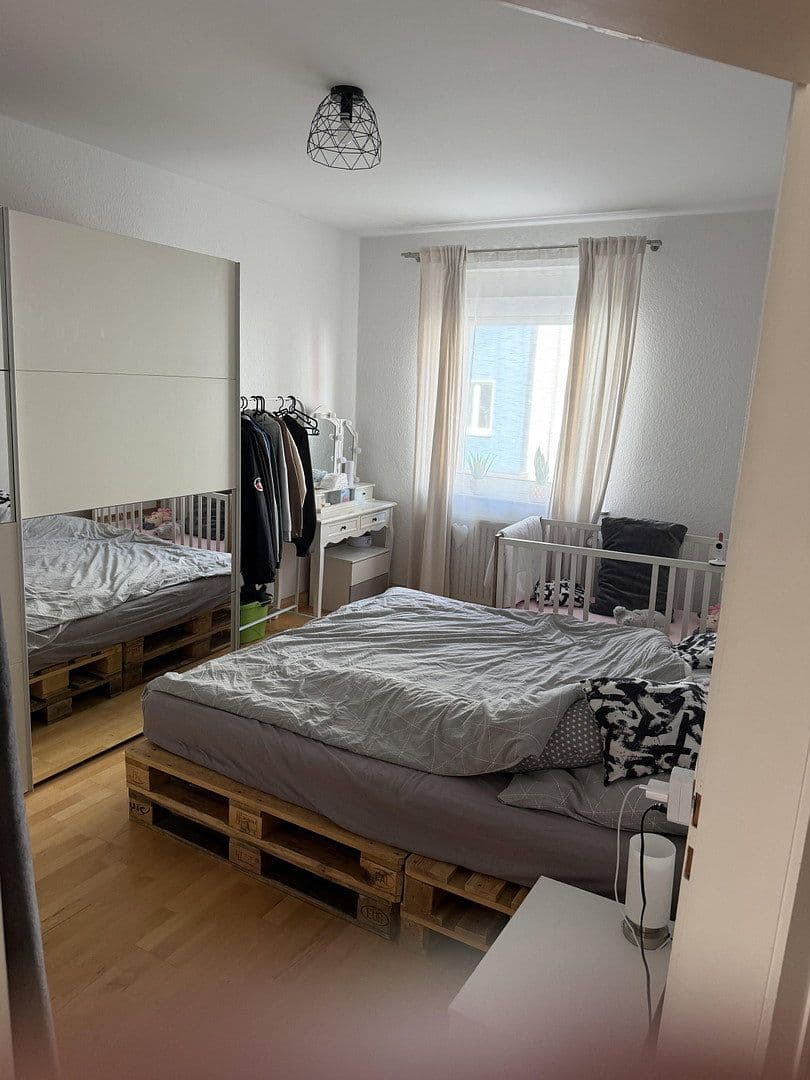 Prenájom bytu 3-izbový 80 m², Köln, Severné Porýnie - Westfálsko Prenájom bytu 3-izbový 80 m², Köln, Severné Porýnie - Westfálsko