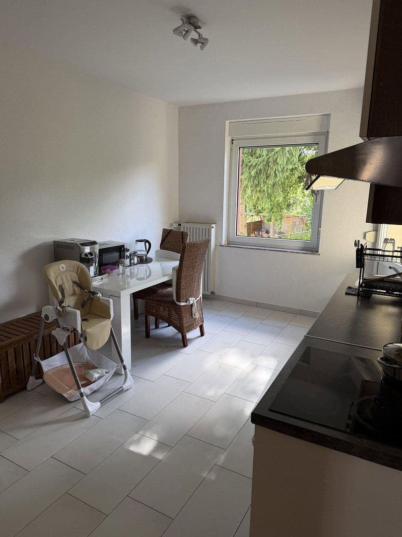 Prenájom bytu 3-izbový 80 m², Köln, Severné Porýnie - Westfálsko Prenájom bytu 3-izbový 80 m², Köln, Severné Porýnie - Westfálsko