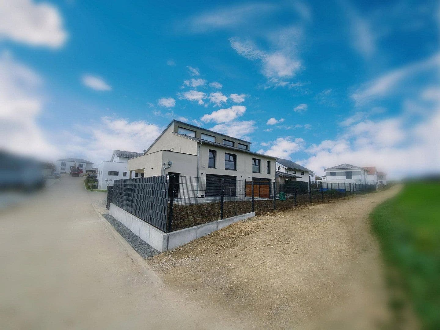 Prenájom domu 185 m², pozemek 236 m², Wasserfallweg 21, Amstetten, Bádensko-Wurttembersko Prenájom domu 185 m², pozemek 236 m², Wasserfallweg 21, Amstetten, Bádensko-Wurttembersko