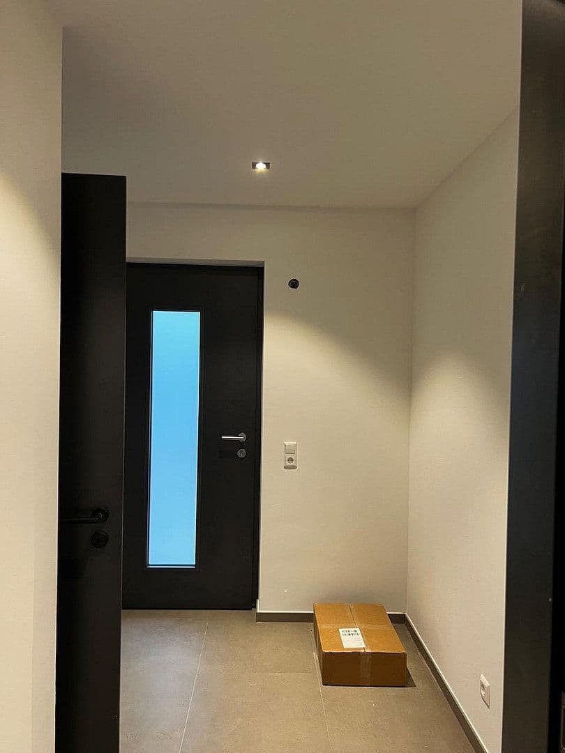 Prenájom domu 185 m², pozemek 236 m², Wasserfallweg 21, Amstetten, Bádensko-Wurttembersko Prenájom domu 185 m², pozemek 236 m², Wasserfallweg 21, Amstetten, Bádensko-Wurttembersko