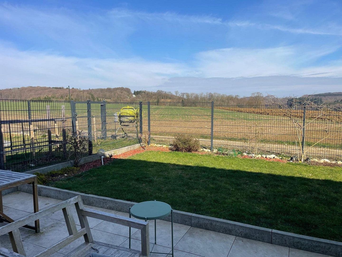 Prenájom domu 185 m², pozemek 236 m², Wasserfallweg 21, Amstetten, Bádensko-Wurttembersko Prenájom domu 185 m², pozemek 236 m², Wasserfallweg 21, Amstetten, Bádensko-Wurttembersko