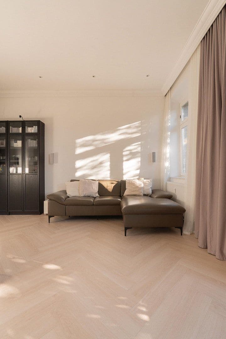 Predaj bytu 3-izbový 88 m², Saxoniastraße 1, Dresden, Sasko Predaj bytu 3-izbový 88 m², Saxoniastraße 1, Dresden, Sasko
