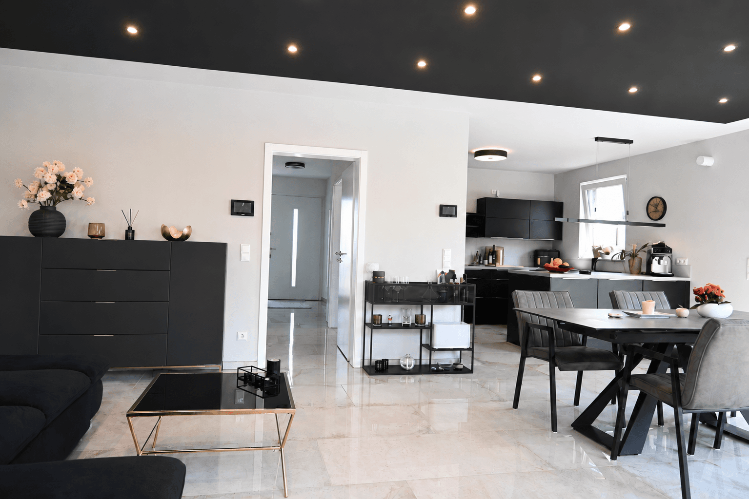 Predaj domu 139 m², pozemek 401 m², Grevenbroich, Severné Porýnie - Westfálsko Predaj domu 139 m², pozemek 401 m², Grevenbroich, Severné Porýnie - Westfálsko