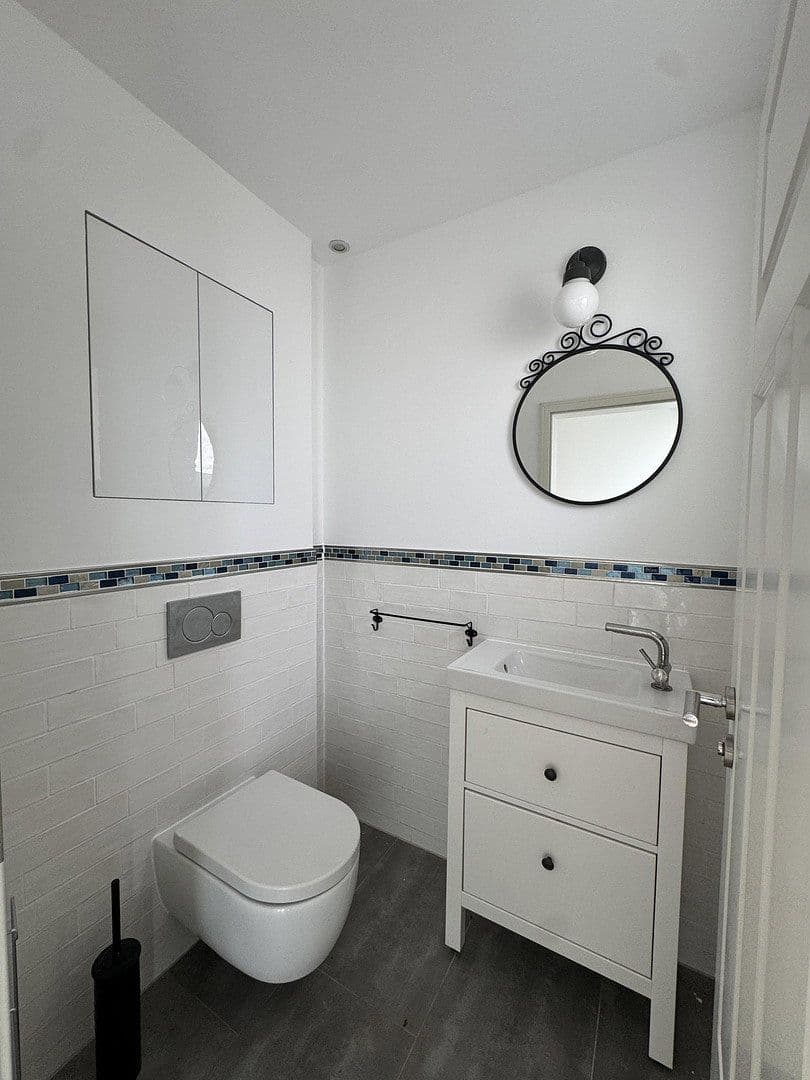 Predaj domu 127 m², pozemek 250 m², Berliner Straße 1b, Pulheim, Severné Porýnie - Westfálsko Predaj domu 127 m², pozemek 250 m², Berliner Straße 1b, Pulheim, Severné Porýnie - Westfálsko