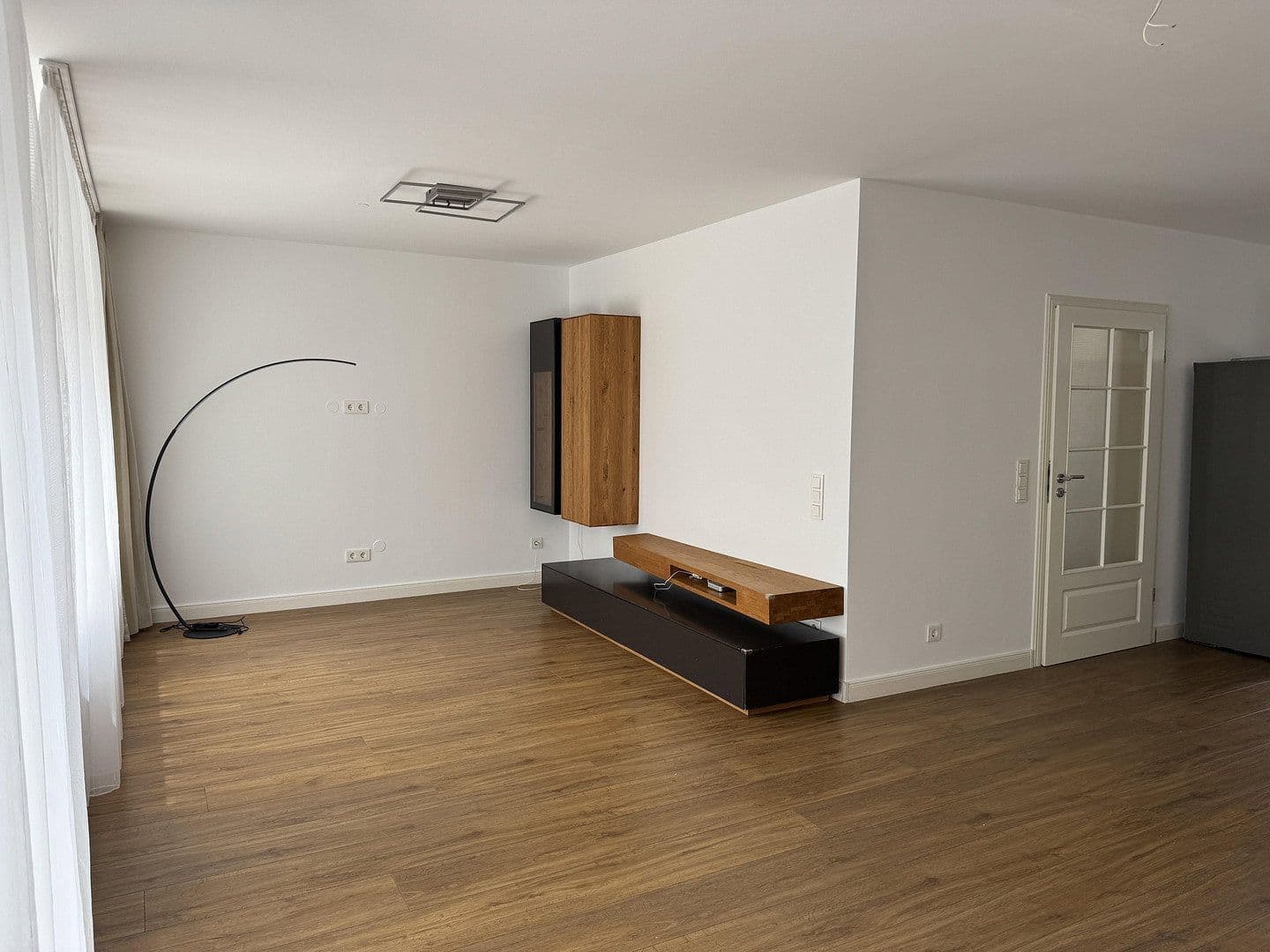 Predaj domu 127 m², pozemek 250 m², Berliner Straße 1b, Pulheim, Severné Porýnie - Westfálsko Predaj domu 127 m², pozemek 250 m², Berliner Straße 1b, Pulheim, Severné Porýnie - Westfálsko