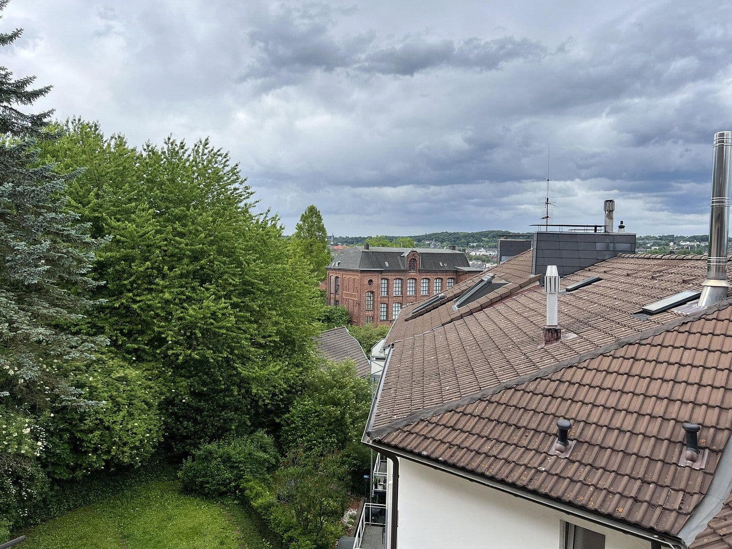 Prenájom bytu 3-izbový 71 m², Wuppertal, Severné Porýnie - Westfálsko Prenájom bytu 3-izbový 71 m², Wuppertal, Severné Porýnie - Westfálsko