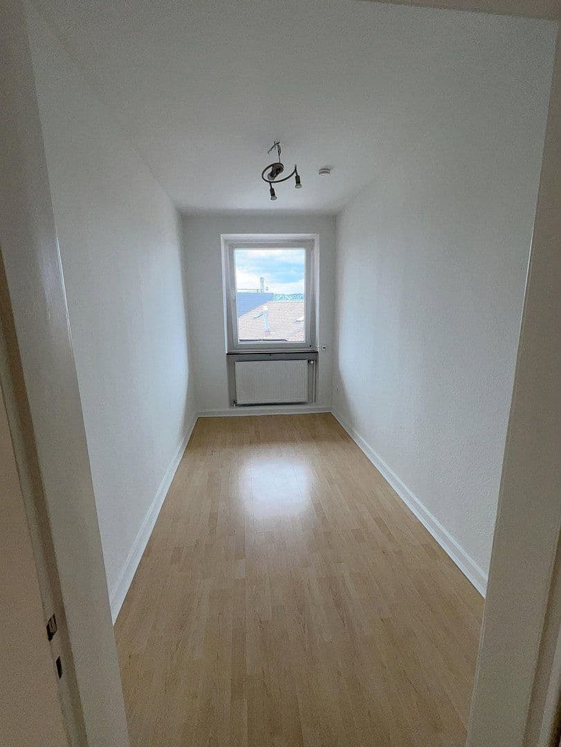 Prenájom bytu 3-izbový 71 m², Wuppertal, Severné Porýnie - Westfálsko Prenájom bytu 3-izbový 71 m², Wuppertal, Severné Porýnie - Westfálsko